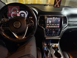 جیپ گراند شیرۆکی